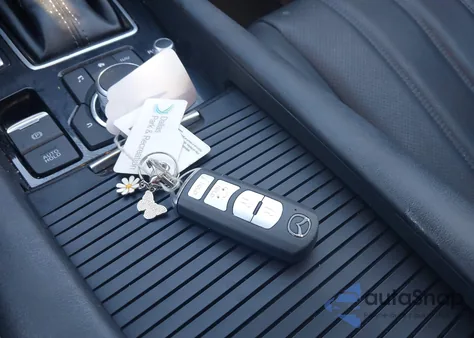 2019 Mazda Mazda6 Touring z USA, uszkodzony, nr VIN JM1GL1VM4K1506029